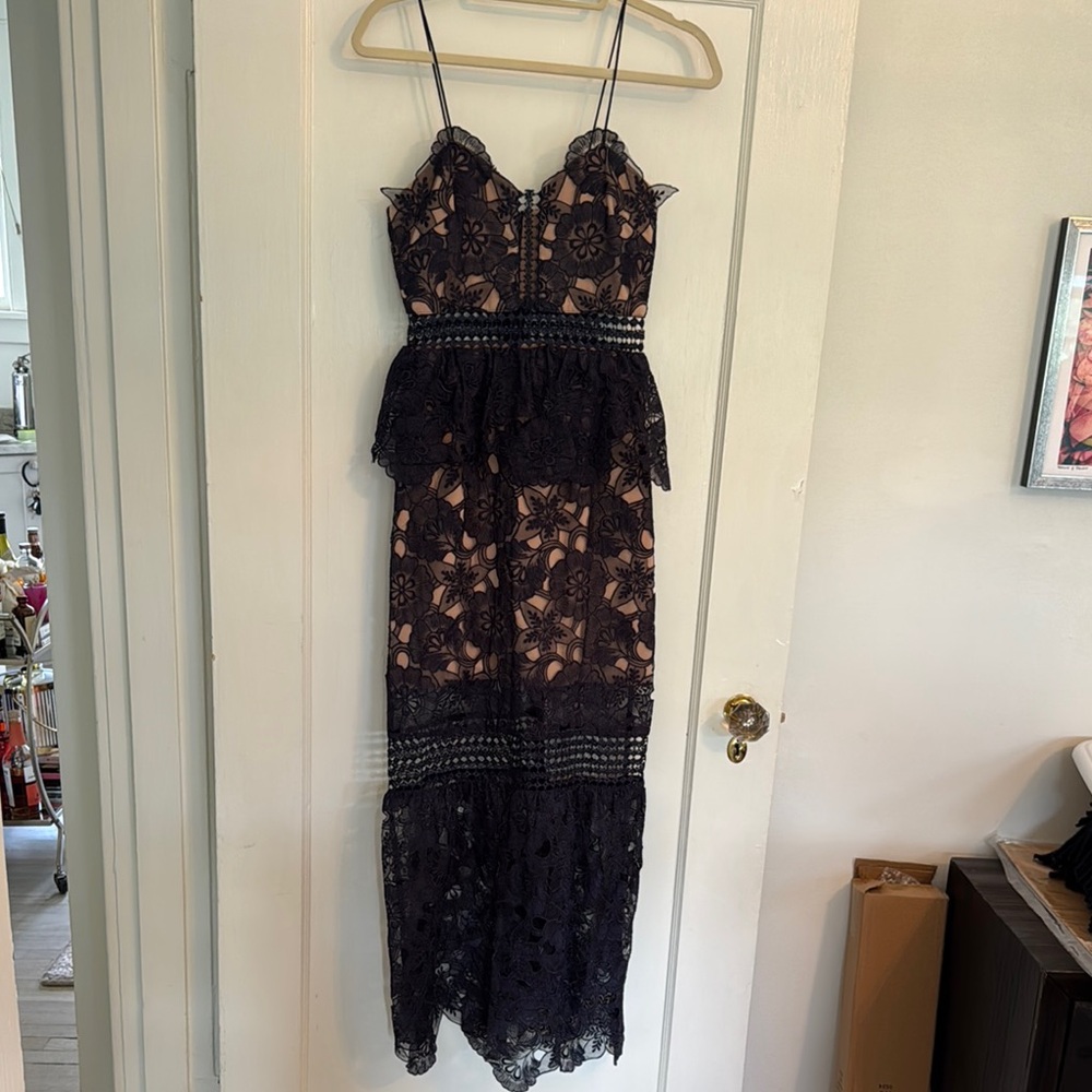 Self-Portrait - size 2 - Navy and Tan Tiered Floral Lace Midi Dress